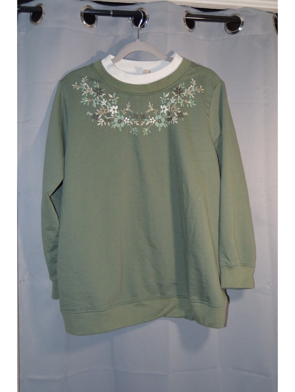 Woman Within green embroidered sweatshirt 1X